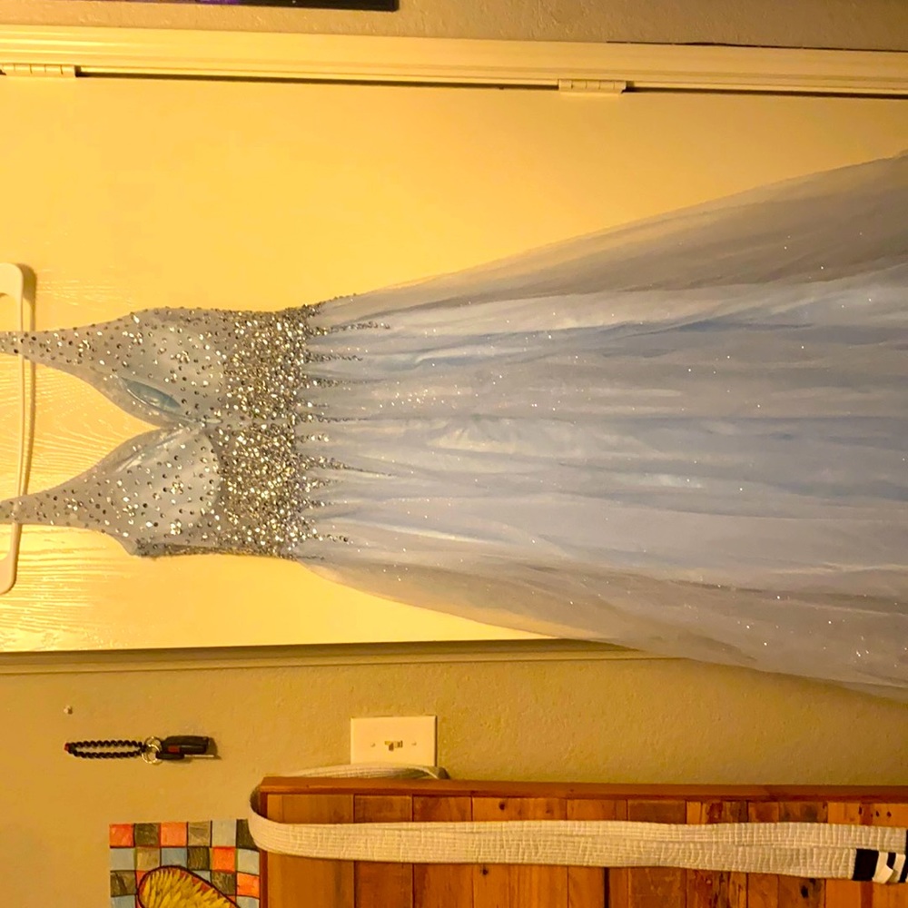Unused prom dress . Only used once. Brand new.